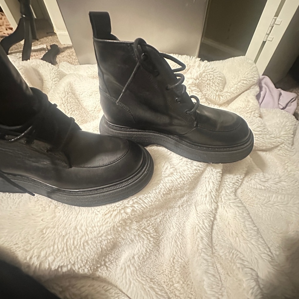 Women’s black leather boots from Free People size 9 - Picture 6 of 10